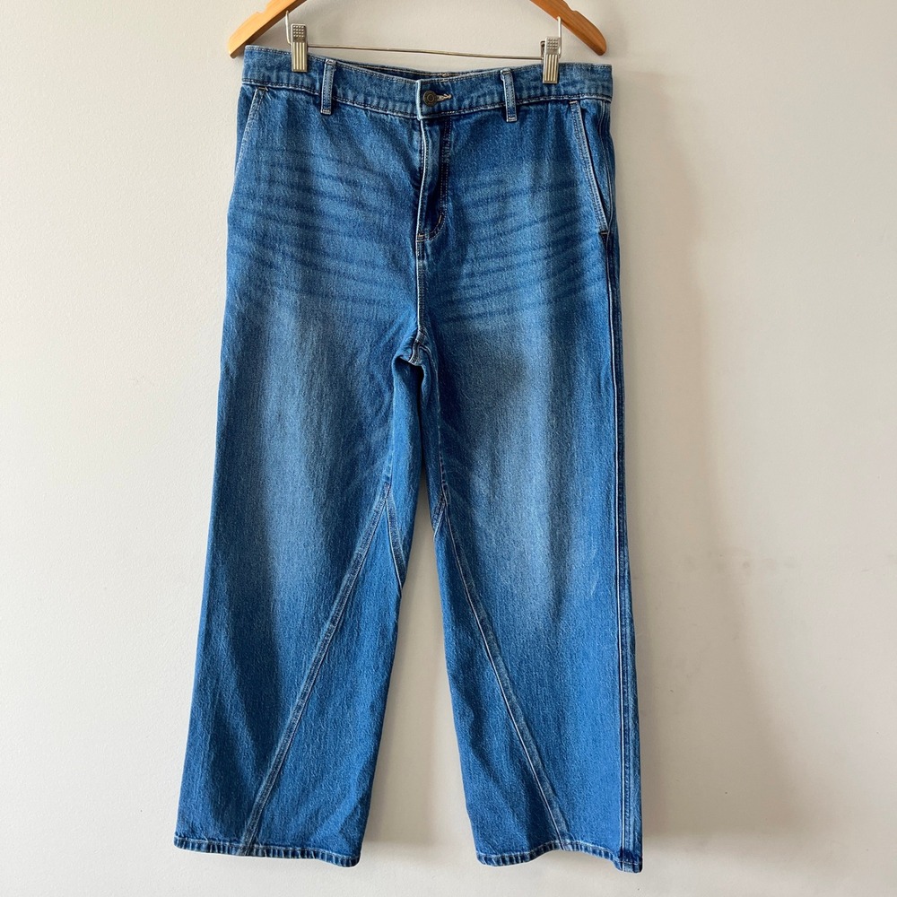 LOFT Seamed Wide Leg Crop Jeans Denim Blue 30/10 Diagonal Seam Detail